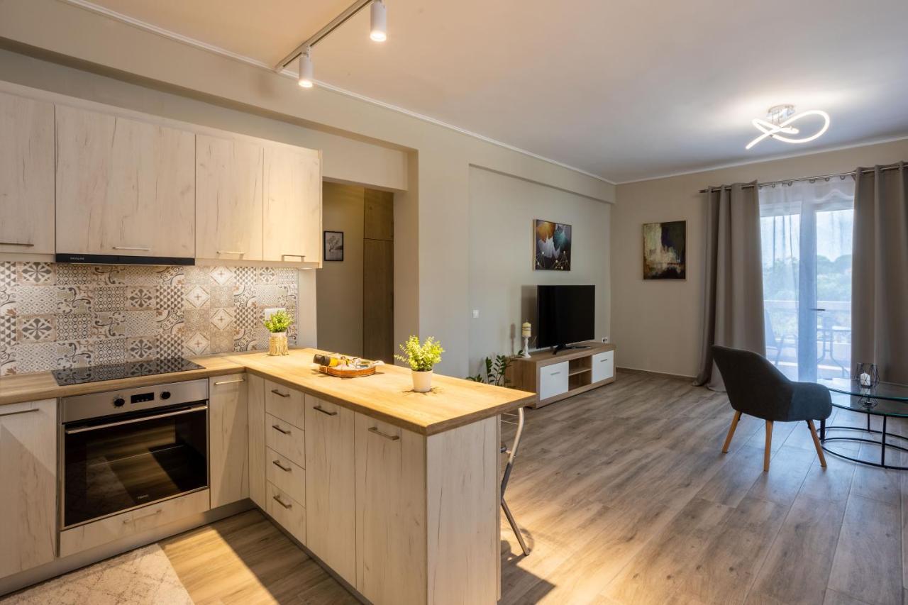 Luxury & Cozy Apartment Messíni Esterno foto