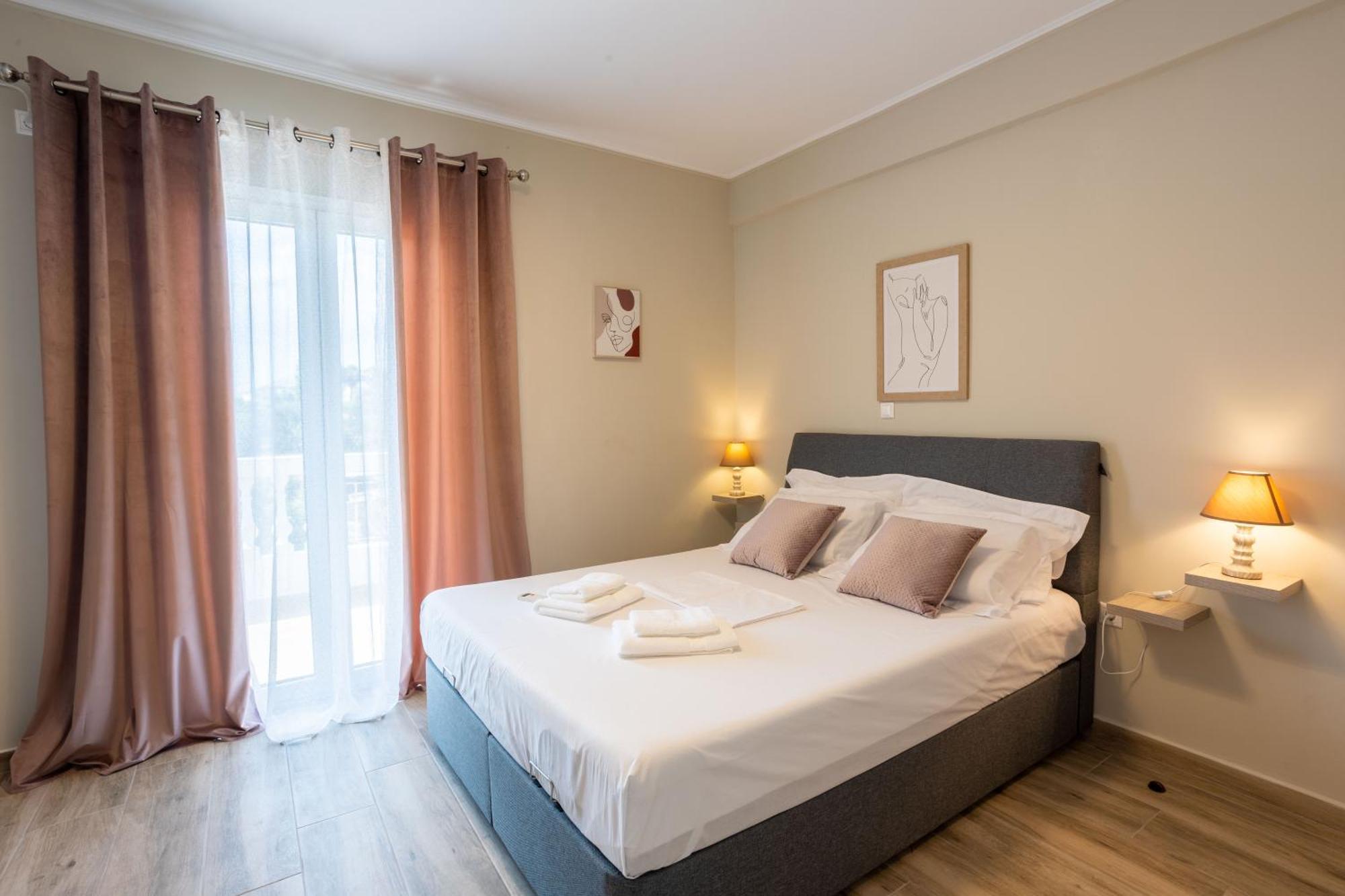 Luxury & Cozy Apartment Messíni Esterno foto